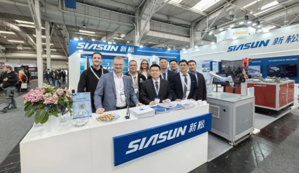 新松閃耀德國漢諾威工博會，出?！俺Ｇ鄻洹痹贌ā靶職庀蟆?！