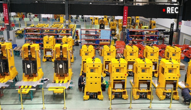 堅(jiān)守品質(zhì)為本，服務(wù)長(zhǎng)久護(hù)航——致敬新松移動(dòng)機(jī)器人“老兵”！